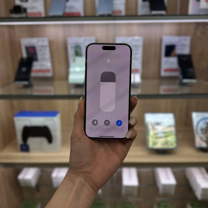 Уценка Смартфон Apple iPhone 15 Pro 1TB Титан (Natural Titanium) nano SIM + eSIM | Фото 4 из 5