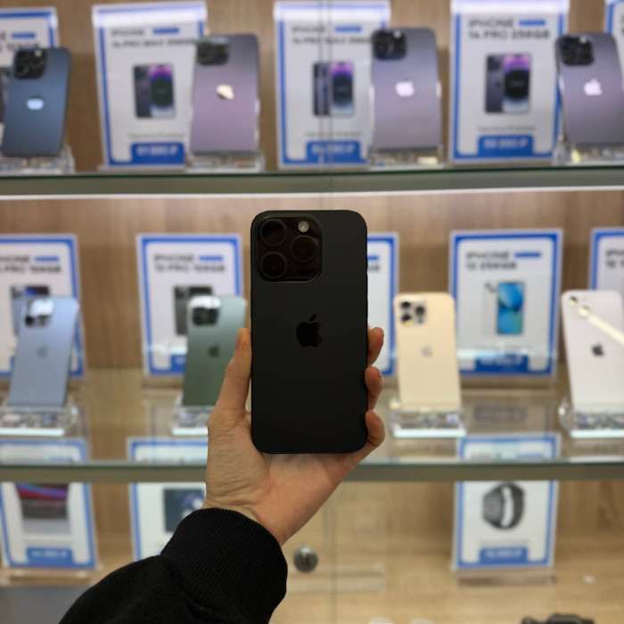 Б/у Смартфон Apple iPhone 15 Pro 128GB Черный (Black Titanium)