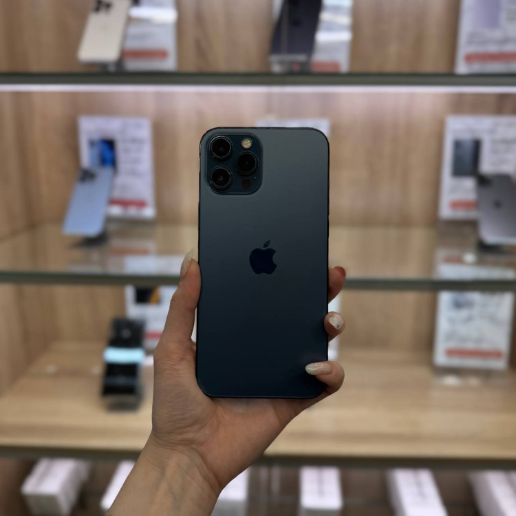 Б/у Смартфон Apple iPhone 12 Pro Max 256GB Pacific Blue RU