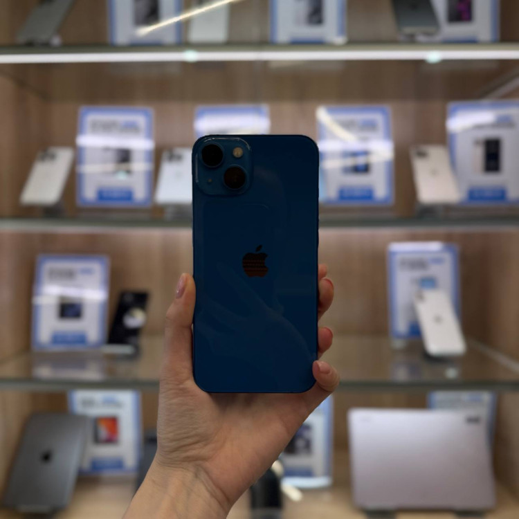 Б/у iPhone 13 128GB Синий EU