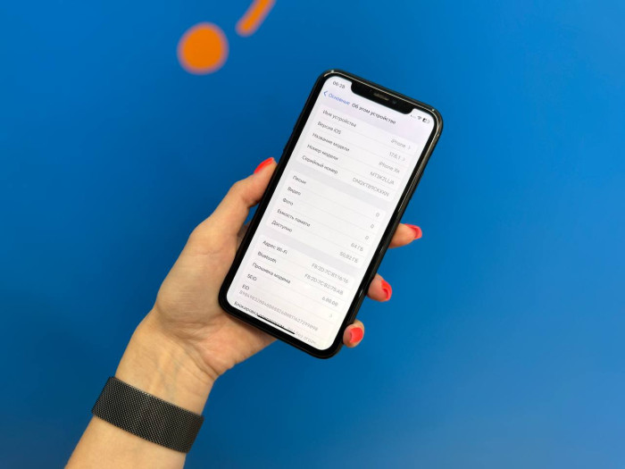 Б/у Смартфон Apple iPhone XR 64GB Black RU | Фото 2 из 5
