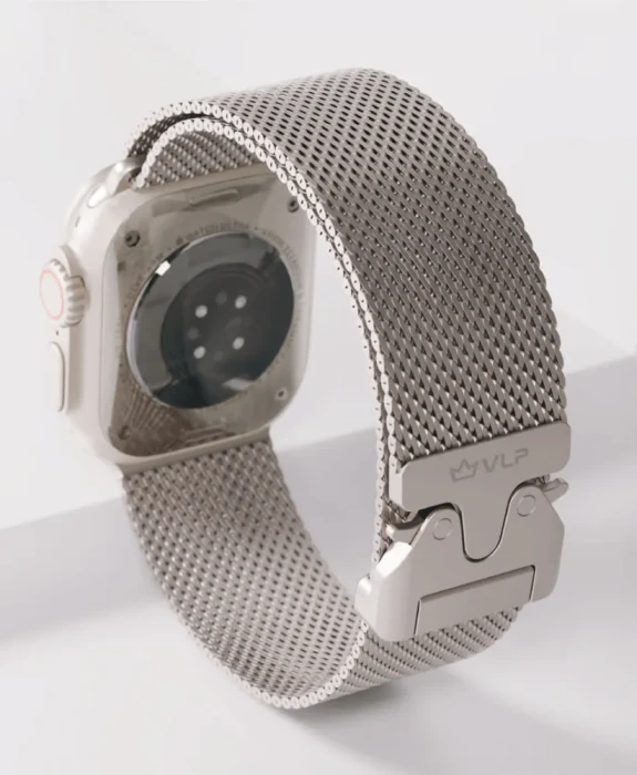 Ремешок из нержавеющей стали VLP Milanese Band Pro для Apple Watch 42/44/45 мм Титановый | Фото 2 из 2