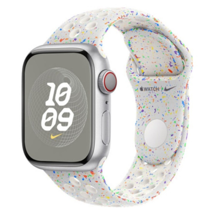 Умные часы Apple Watch Series 9 GPS 41mm Aluminum Case Silver with Nike Sport Band Pure Platinum | Фото 1 из 3