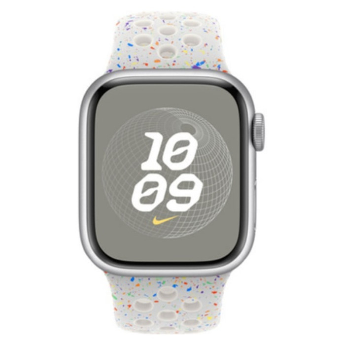 Умные часы Apple Watch Series 9 GPS 41mm Aluminum Case Silver with Nike Sport Band Pure Platinum | Фото 2 из 3