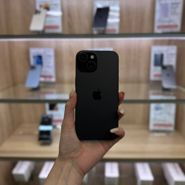 Б/у Apple iPhone 15 128GB Black | Фото 1 из 5