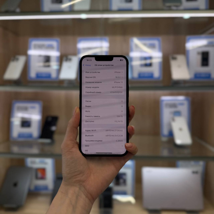 Б/У iPhone 13 128GB Midnight RU | Фото 2 из 5
