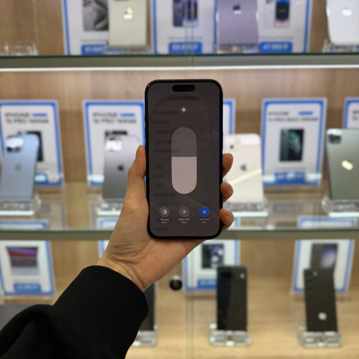 Б/У Смартфон Apple iPhone 16 256GB Черный (Black) nano SIM + eSIM