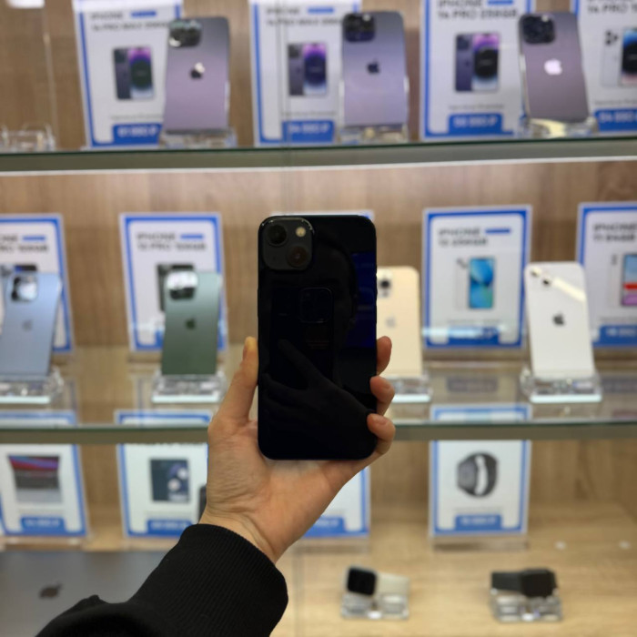 Б/у Смартфон Apple iPhone 13 128GB Midnight