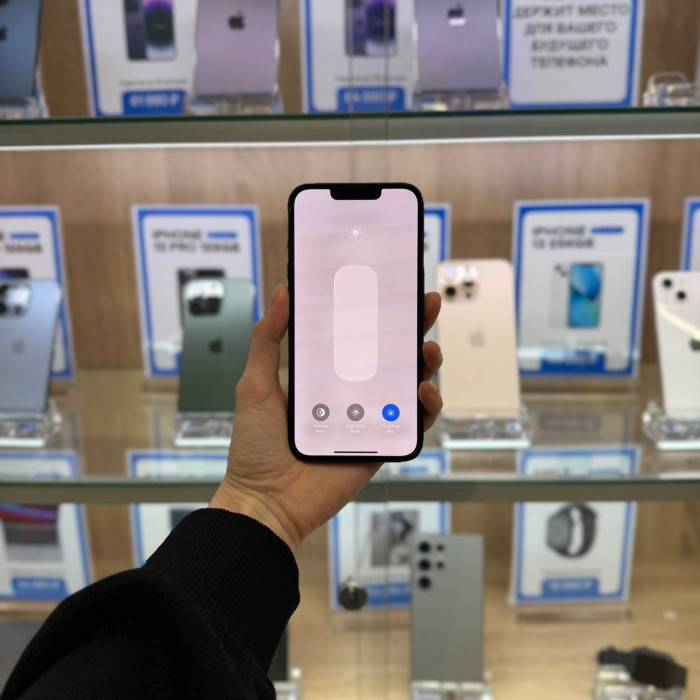 Б/у Смартфон Apple iPhone 13 128GB Midnight