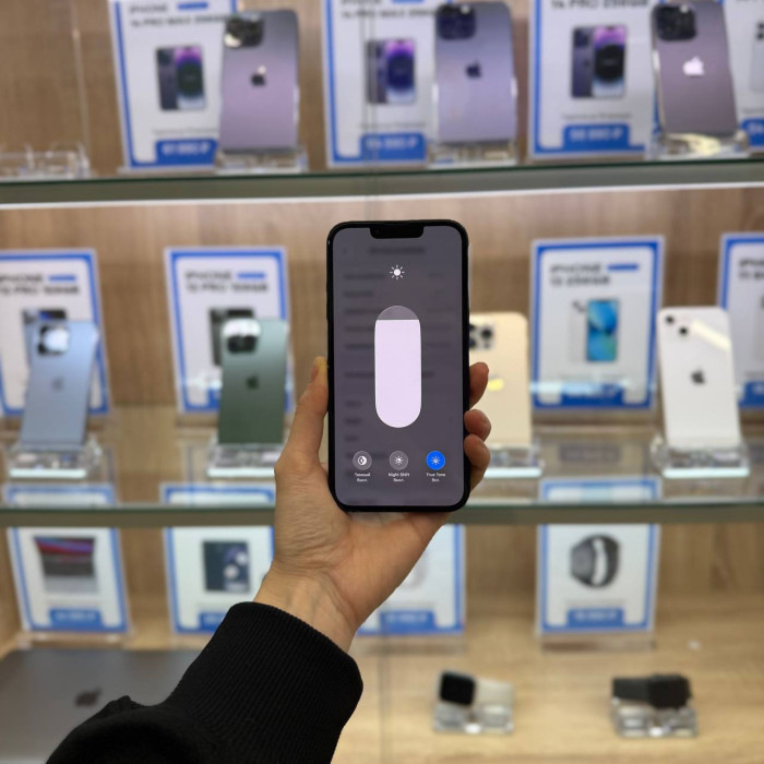 Б/у Смартфон Apple iPhone 13 128GB Midnight EU