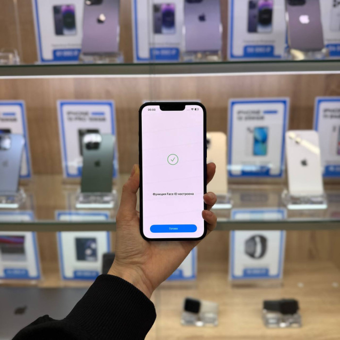 Б/у Смартфон Apple iPhone 13 128GB Midnight EU