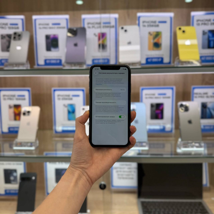 Б/у Смартфон Apple iPhone 11 128GB Black EU | Фото 4 из 5
