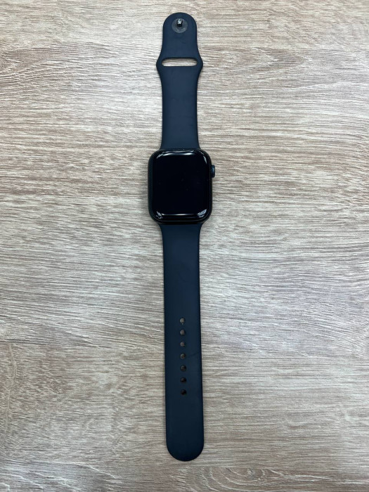 Б/у Умные часы Apple Watch Series 8 45mm GPS Midnight Aluminum Case with Sport Band Midnight | Фото 3 из 4