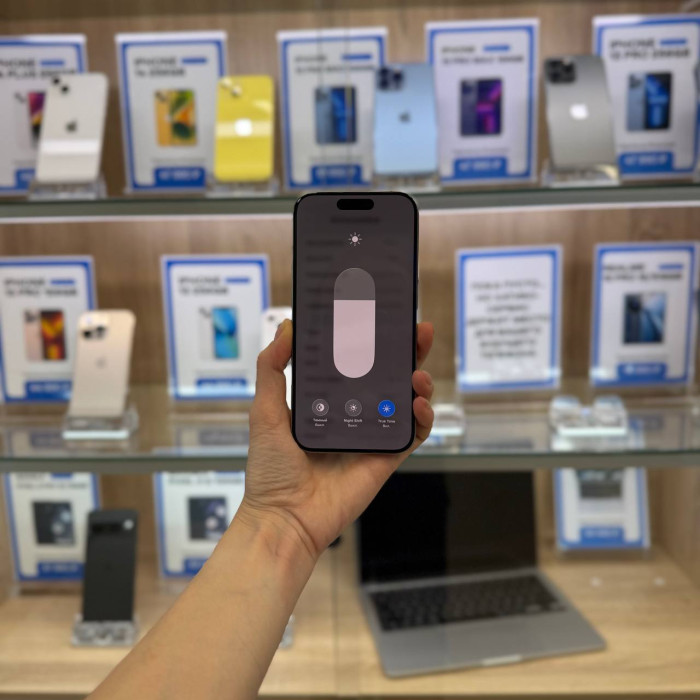 Б/У Смартфон Apple iPhone 15 Pro 128GB Натуральный Титан | Фото 3 из 5