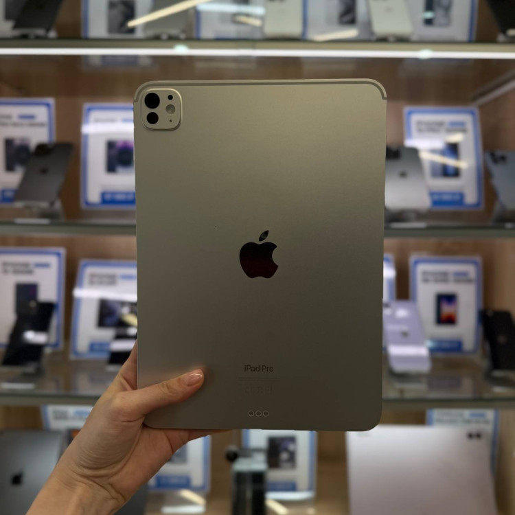 Уценка Планшет Apple iPad Pro 11 (2024) 512GB Wi-Fi Cеребристый (Silver)
