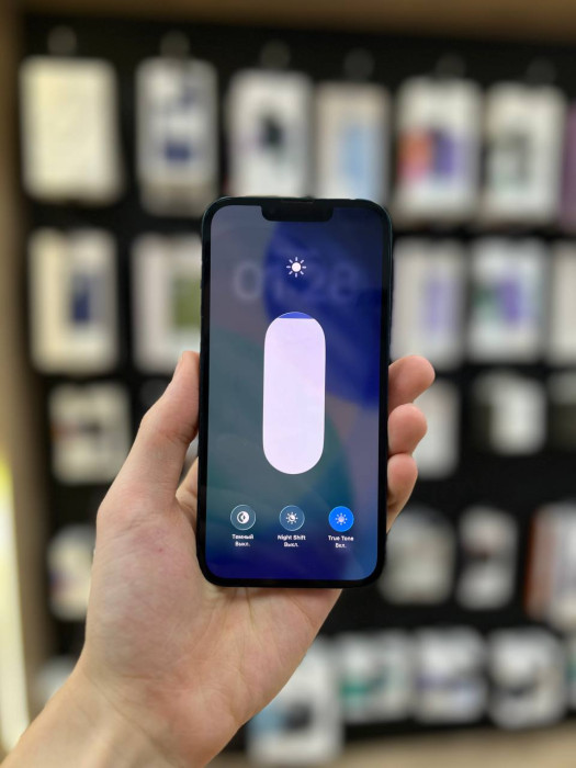 Б/У Смартфон Apple iPhone 13 128GB Темная ночь (Midnight) RU