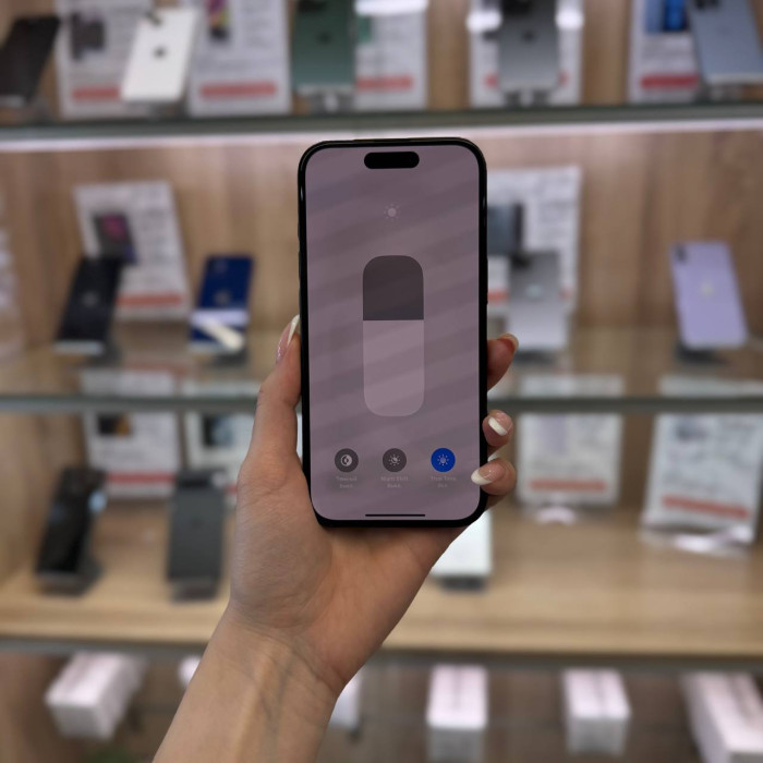 Уценка Смартфон Apple iPhone 15 128GB Черный (Black) nano SIM + eSIM | Фото 3 из 5