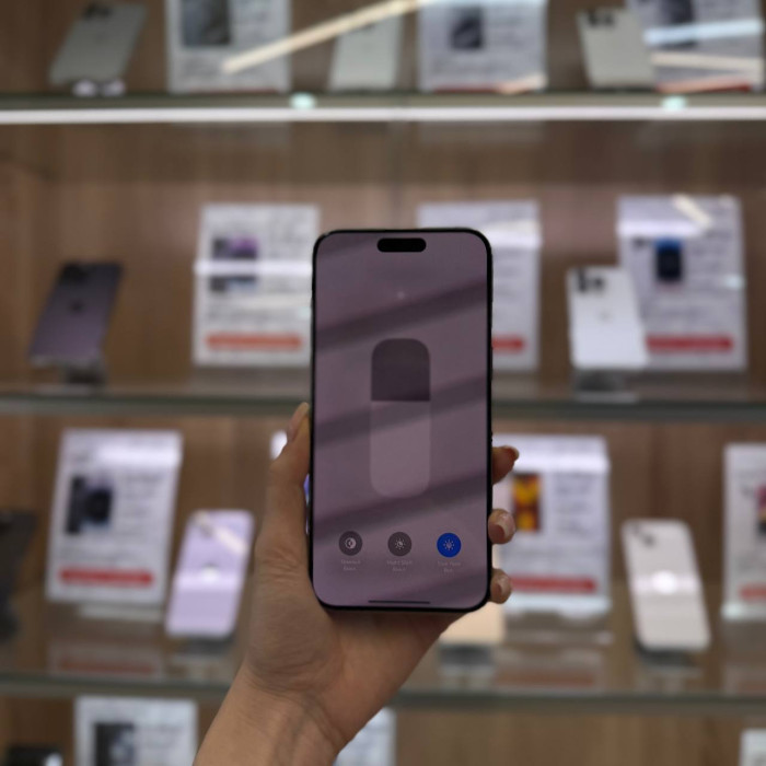 Б/у Смартфон Apple iPhone 15 Pro Max 256GB Natural Titanium | Фото 3 из 5
