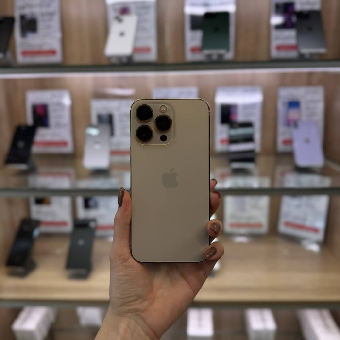 Б/у Смартфон Apple iPhone 13 Pro 128GB Золотой | Фото 1 из 5