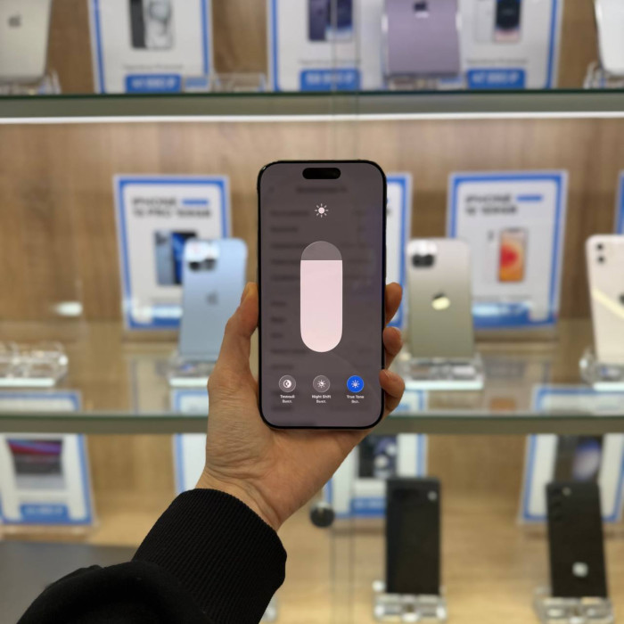 Б/У Смартфон Apple iPhone 16 Pro 128GB Desert Titanium (Пустынный титан) | Фото 3 из 5