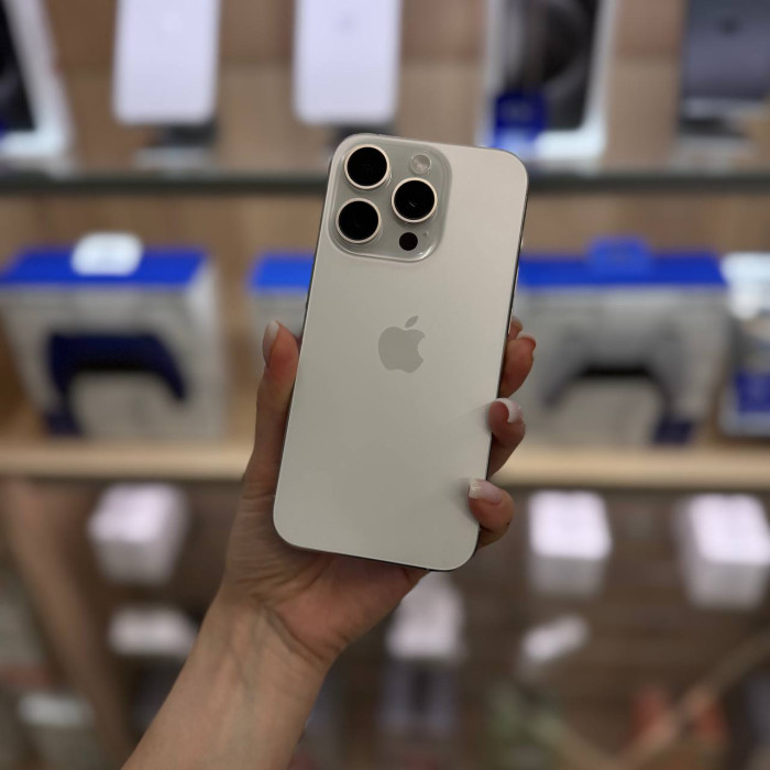 Уценка Смартфон Apple iPhone 15 Pro 512GB Белый (White Titanium) | Фото 1 из 5