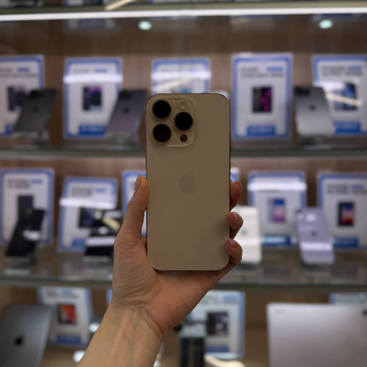 Уценка Смартфон Apple iPhone 16 Pro 128GB Пустынный титан (Desert Titanium) nano SIM + eSIM