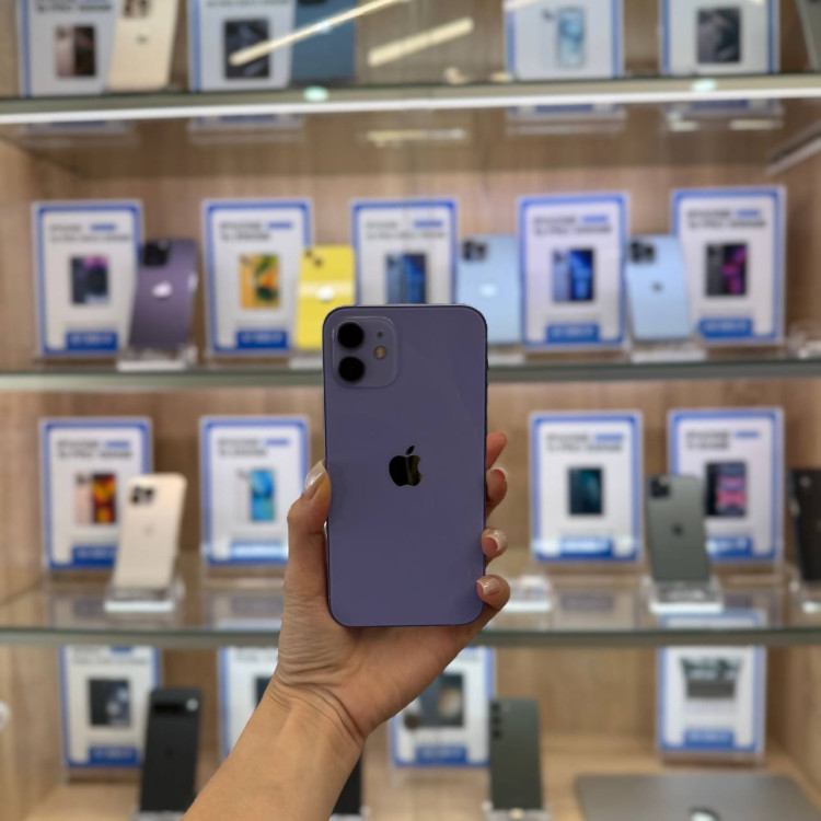 Б/у Смартфон Apple iPhone 12 128GB Фиолетовый