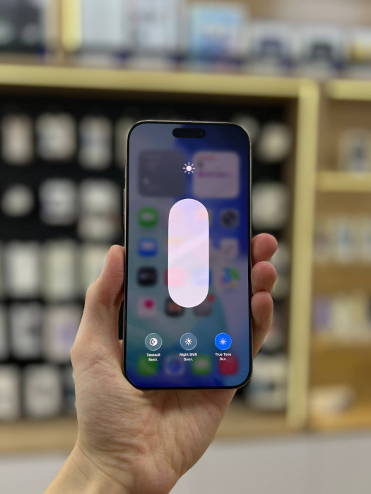 Б/У Смартфон Apple iPhone 16 Pro Max 512GB Пустынный титан nano SIM + eSIM